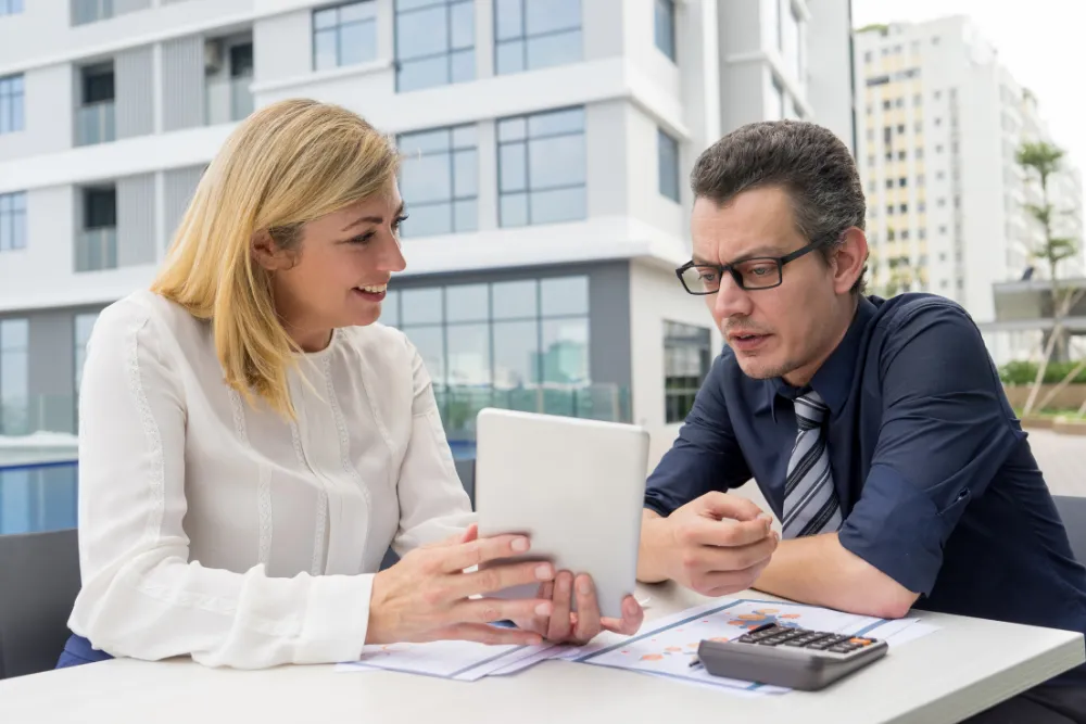 How Finance Claims Expert Guides Your Claim