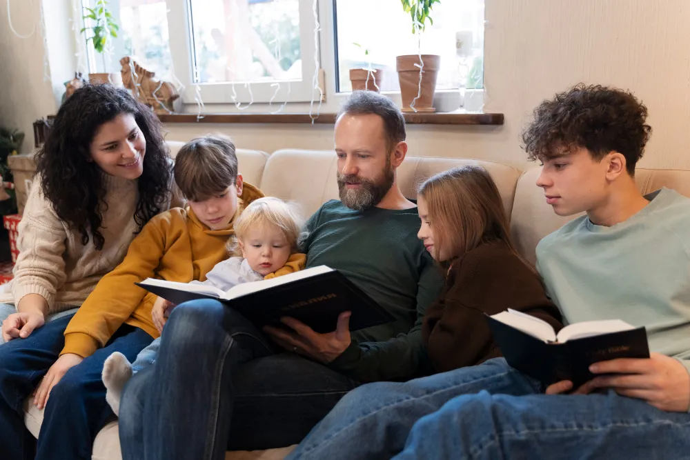 How Lawndale Christian Health Center Serves Families?